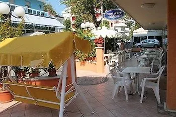 Hotel Oregon Римини