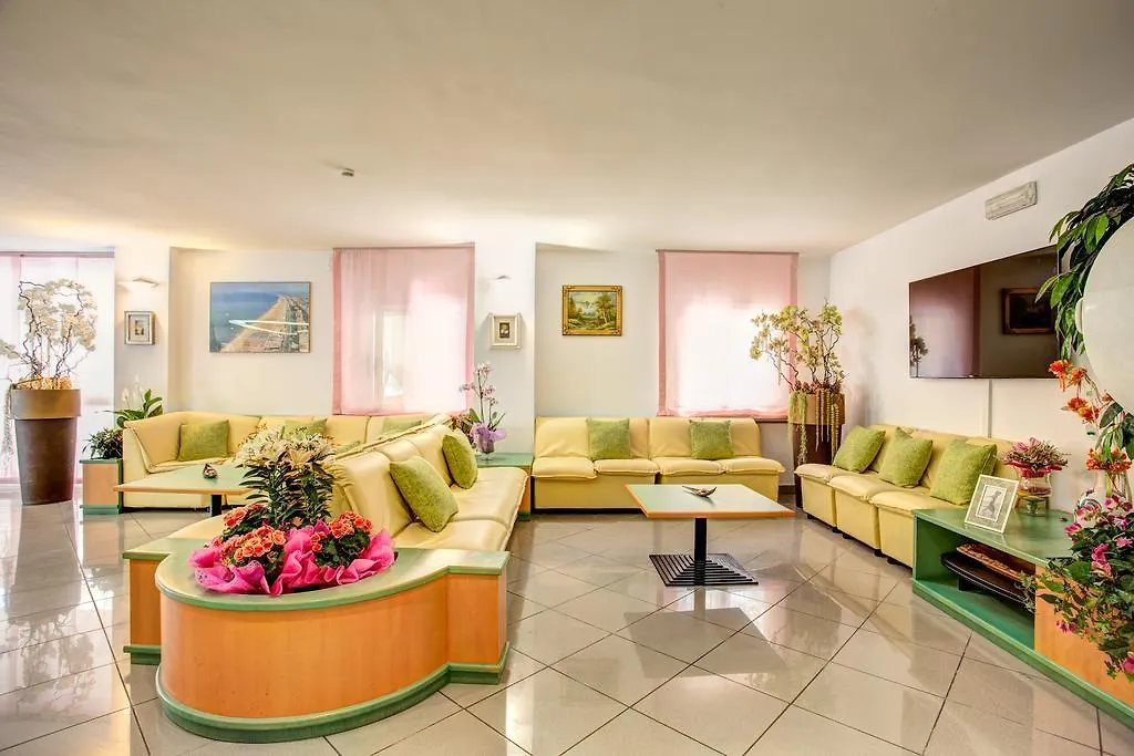 Hotel Oregon Римини