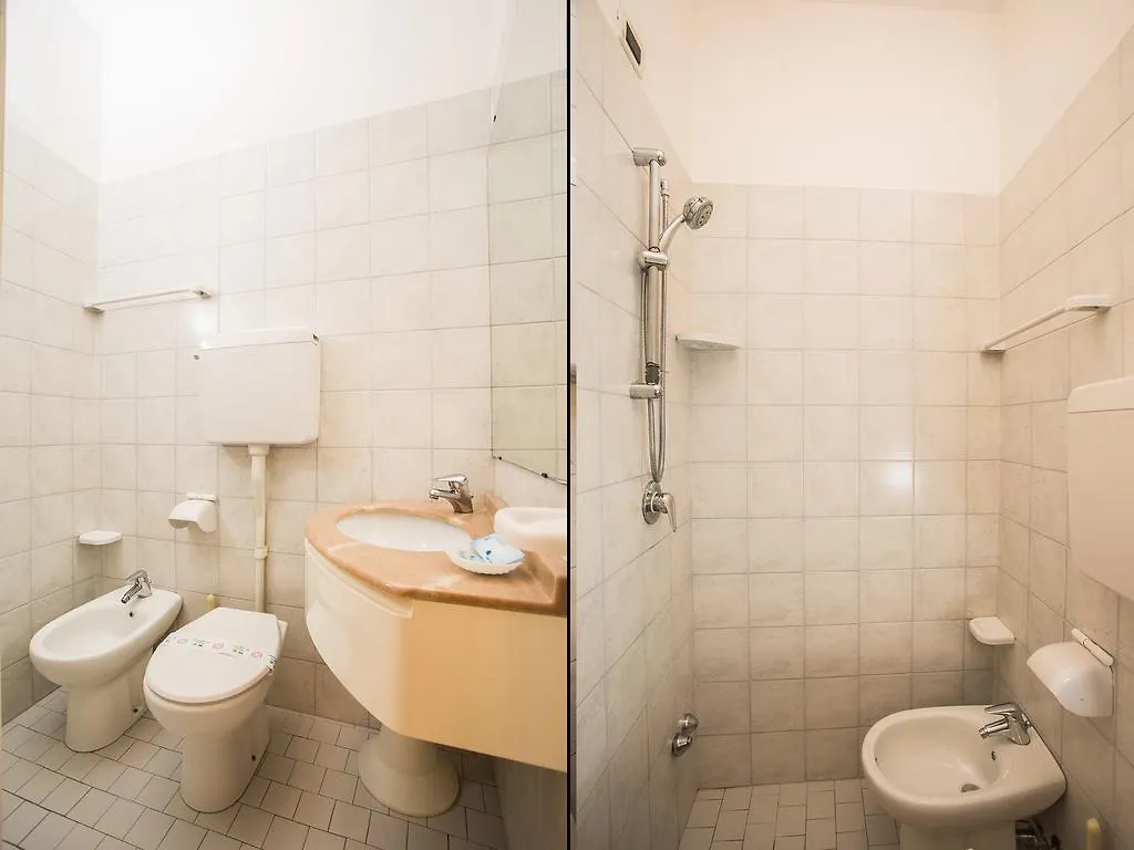 Hotel Oregon Римини Италия