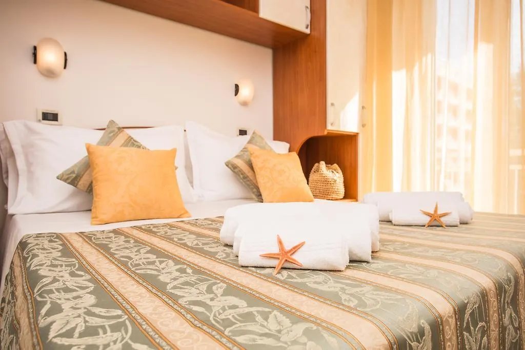 Hotel Oregon Римини