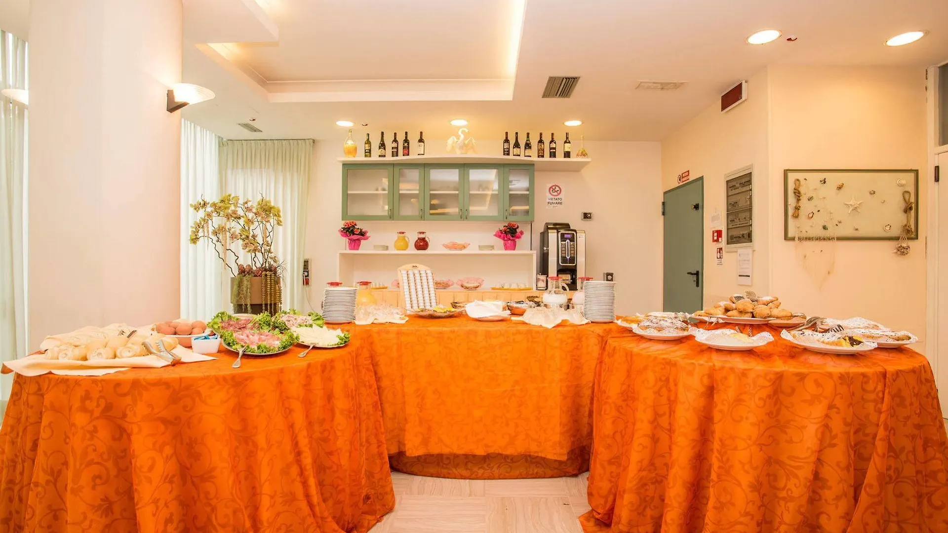 ***  Hotel Oregon Римини Италия