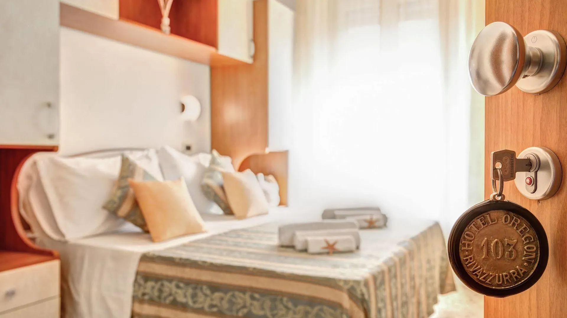 Hotel Oregon Римини